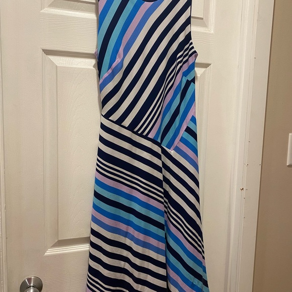 Womens / teen dresses for sale - Picture 8 of 9